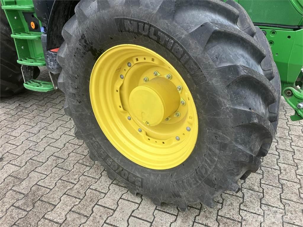 John Deere 6R 215 Traktorer