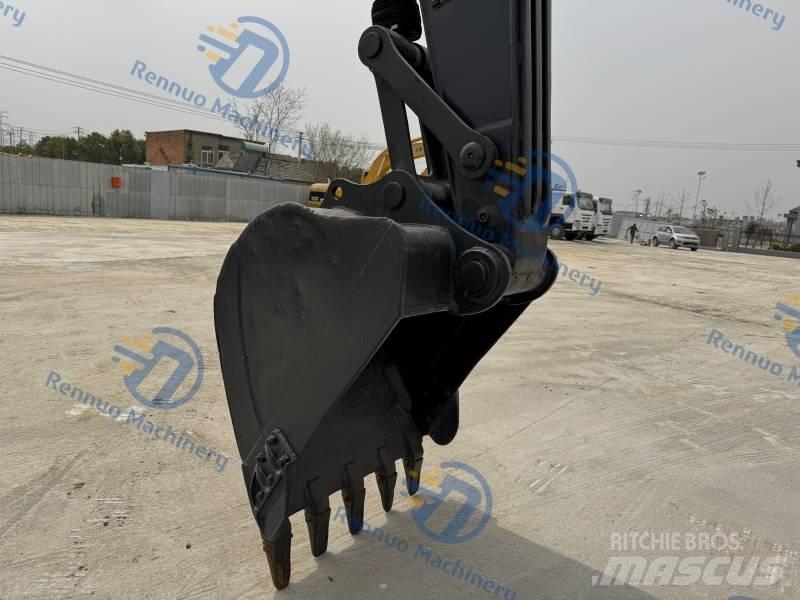 Hyundai R220LC-9S Beltegraver