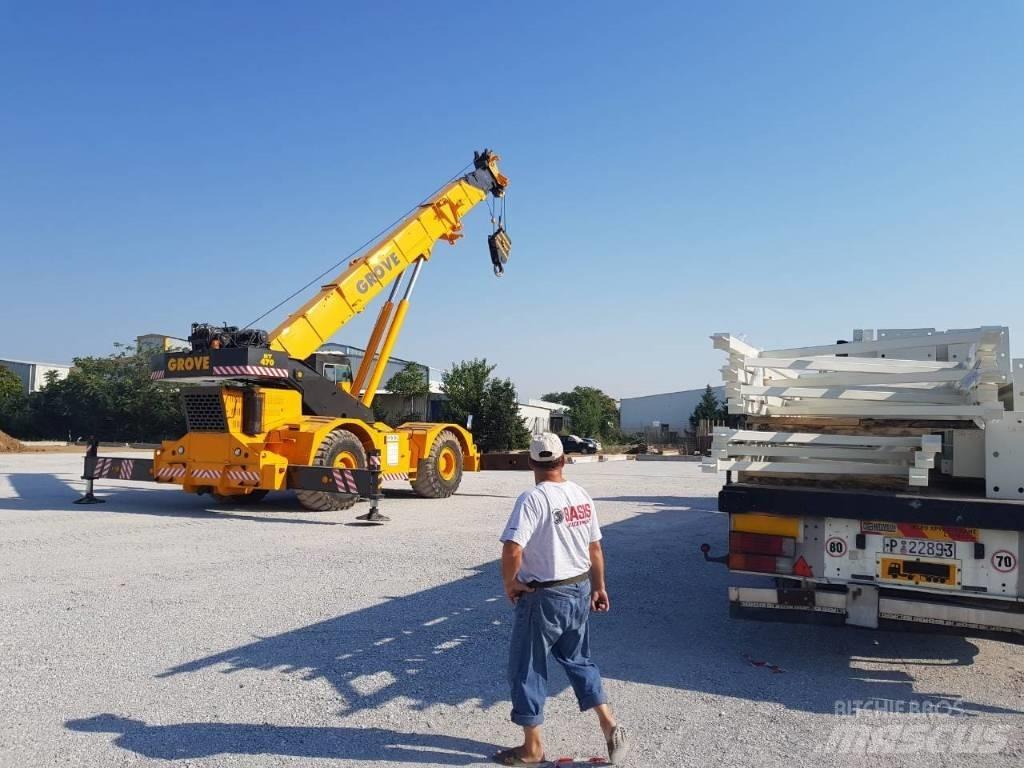 Grove RT 740 Røff terreng kraner