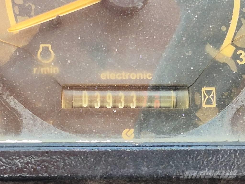 Lull 944E-42 Teleskoplastere