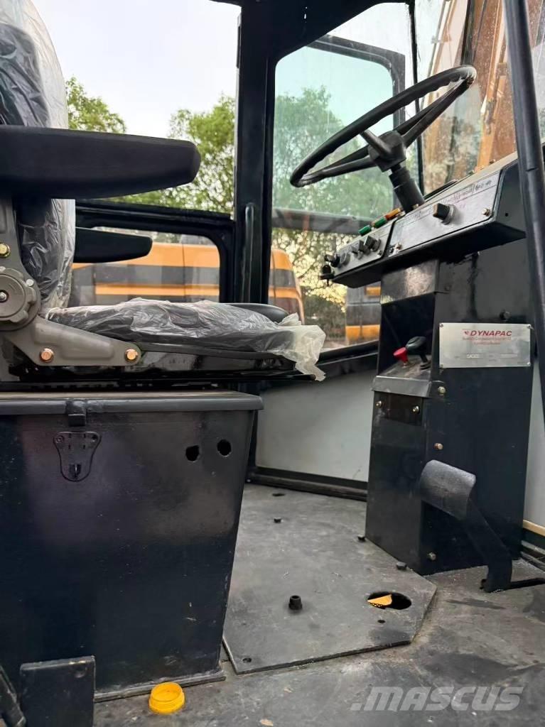 Dynapac CA 30 D Valsetog