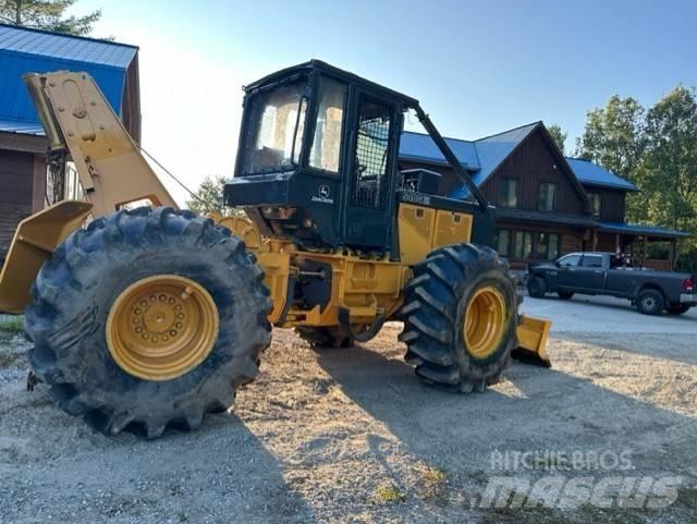 John Deere 540 G III Stammelunner