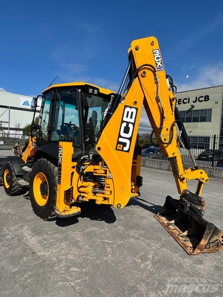 JCB 3CX PLUS Traktorgravere