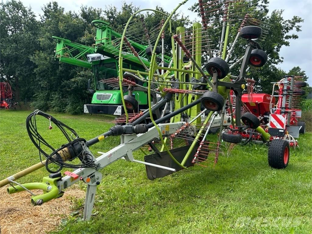 CLAAS Liner 2800 Svanser