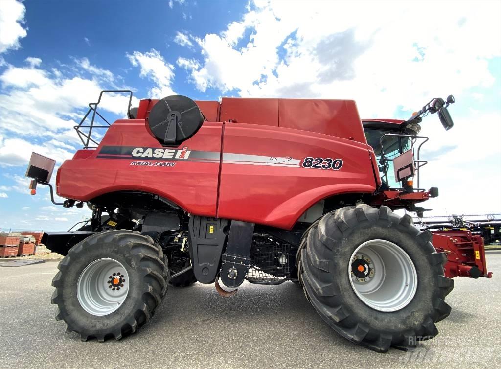 Case IH 8230 Skurtreskere