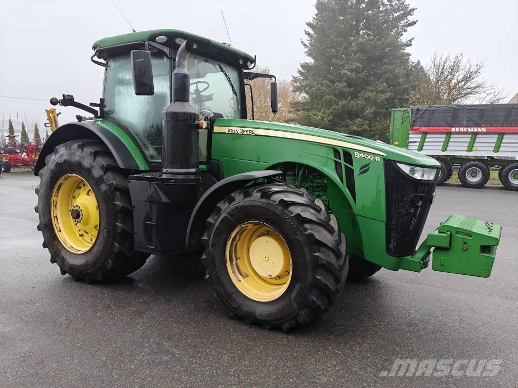 John Deere 8400R Traktorer