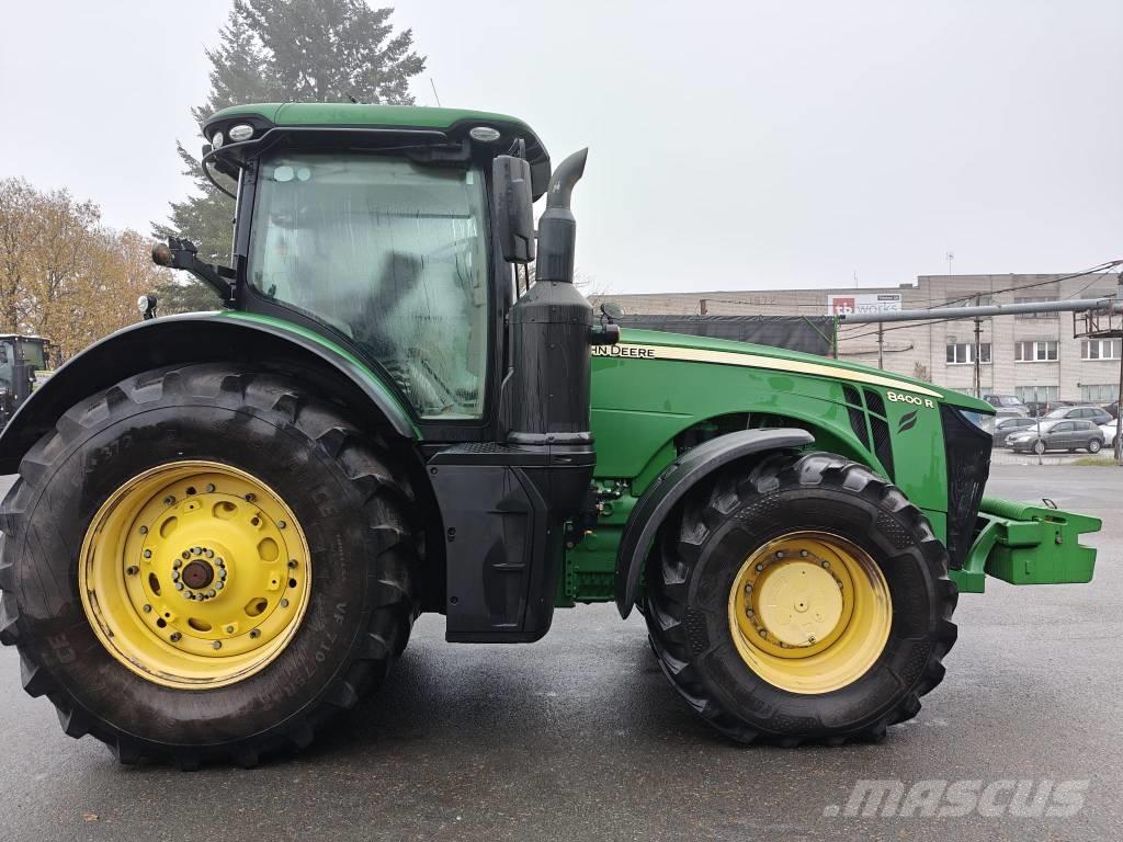John Deere 8400R Traktorer