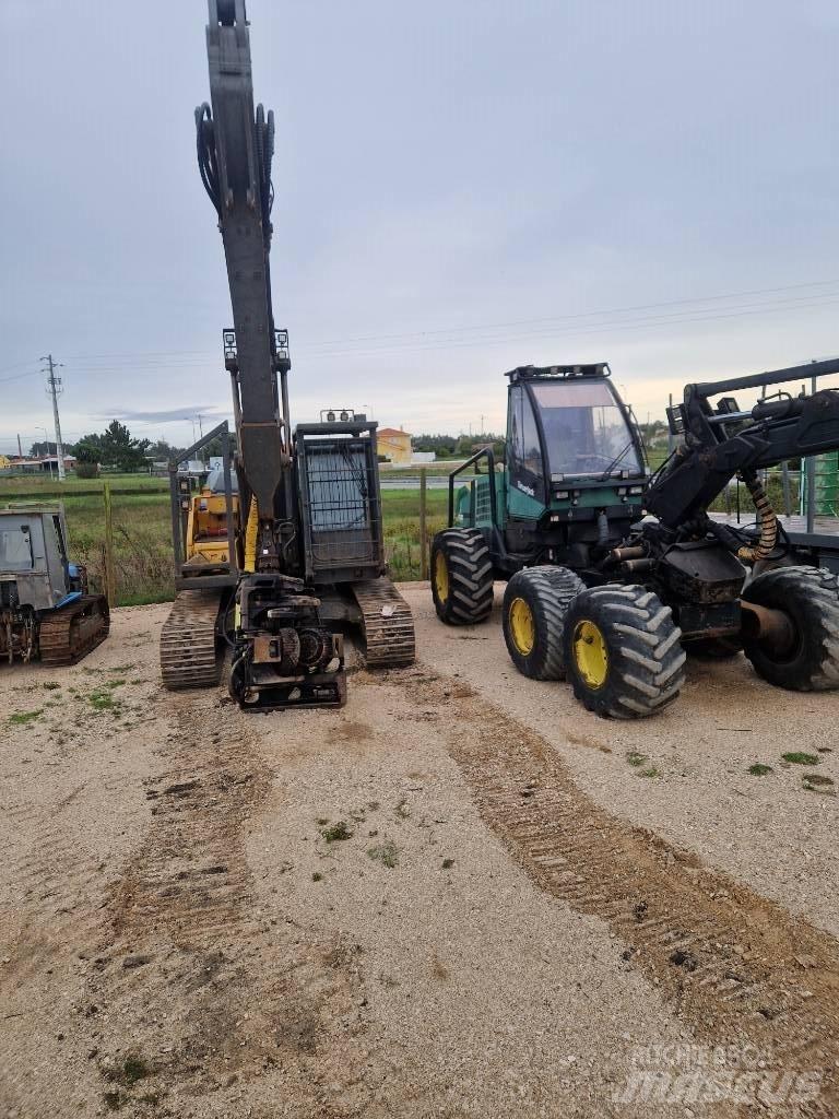Volvo 220el Gravemaskiner