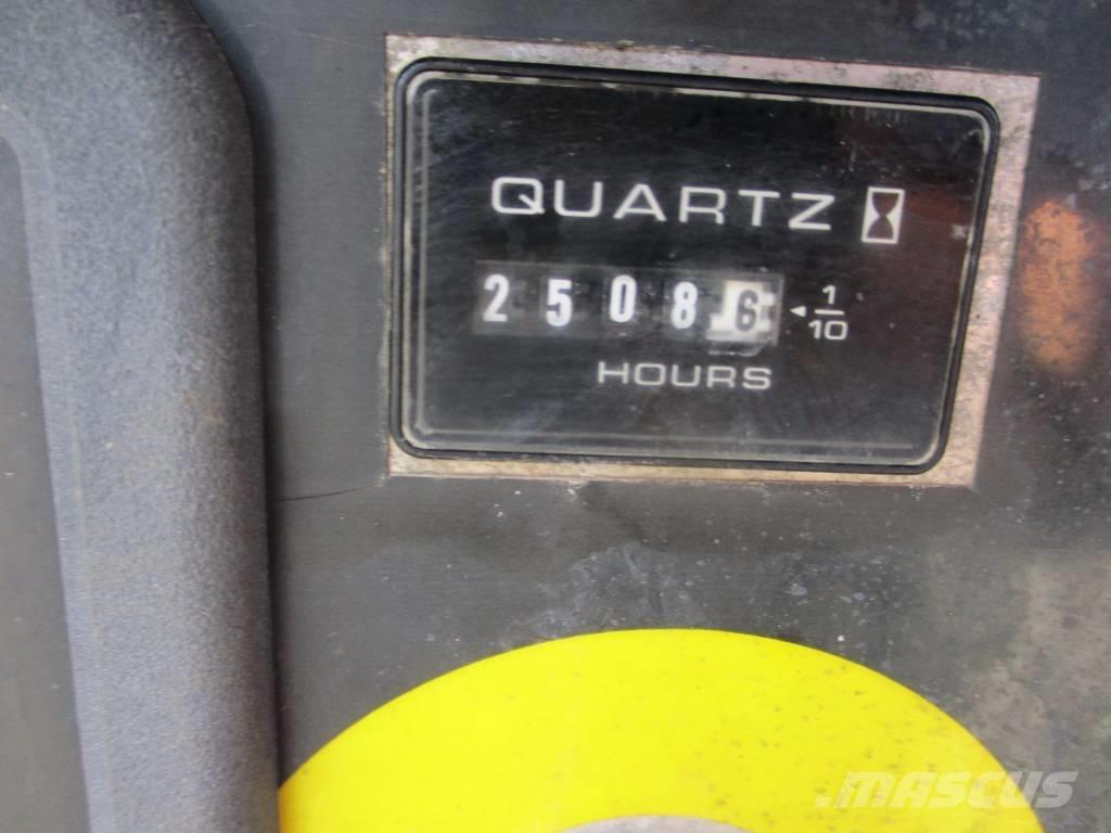 JLG 340 AJ (511) Selvgående bomlifter