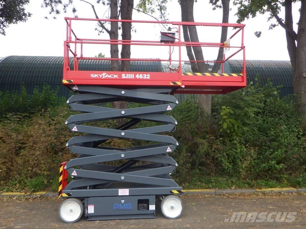 SkyJack SJ4632 Sakselifter