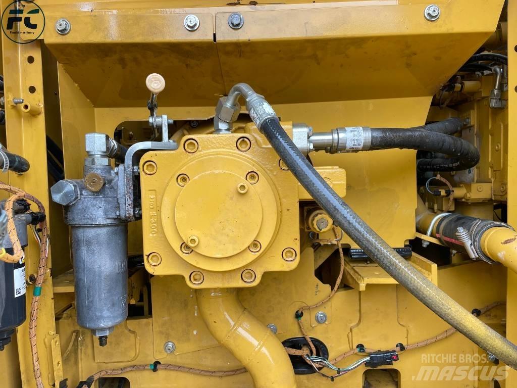 CAT 320 Beltegraver