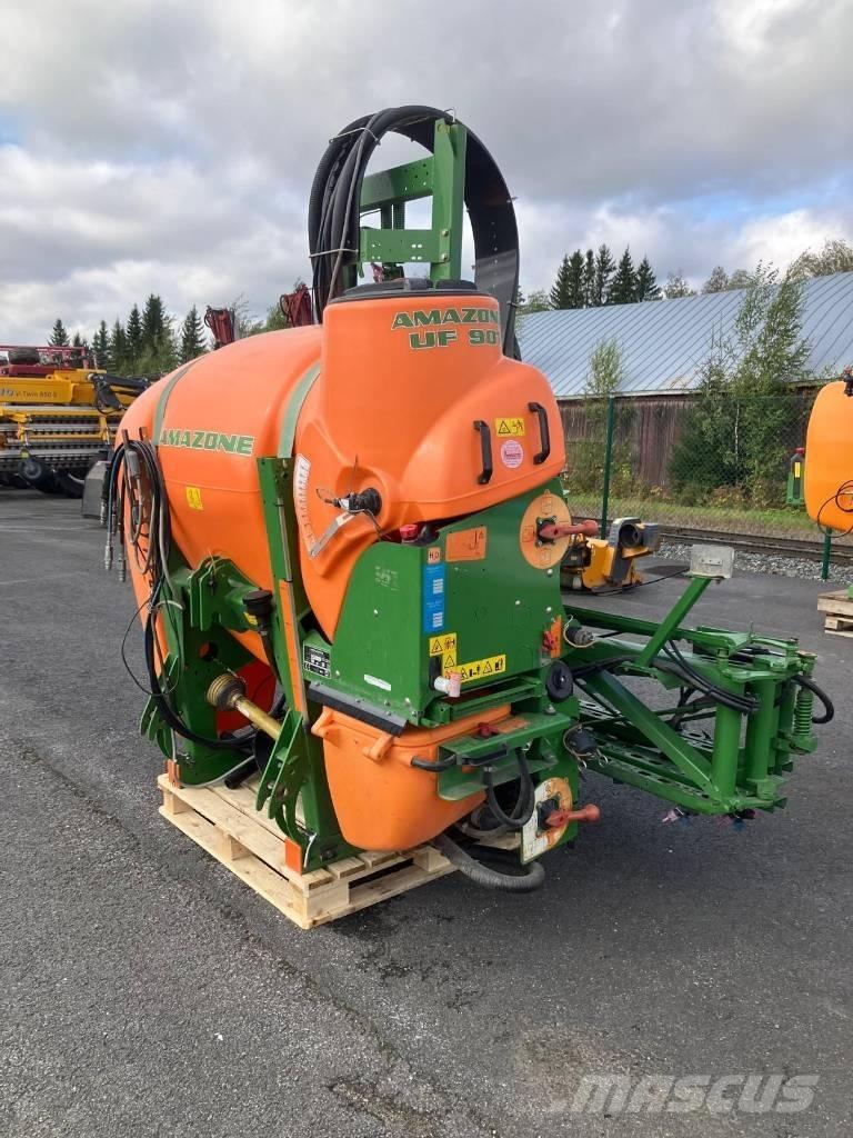 Amazone UF 901 3-punktmonterte Sprøyter