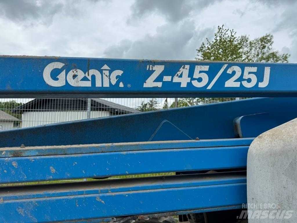 Genie Z 45/25 Leddede bomlifter