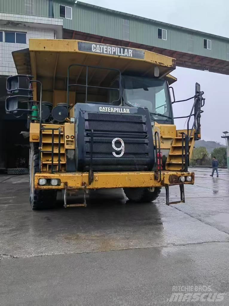 CAT 777E Rammestyrte Dumpere