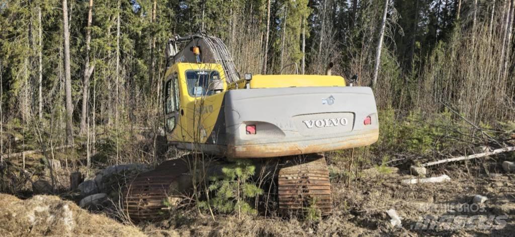 Volvo EC 240 LC Beltegraver