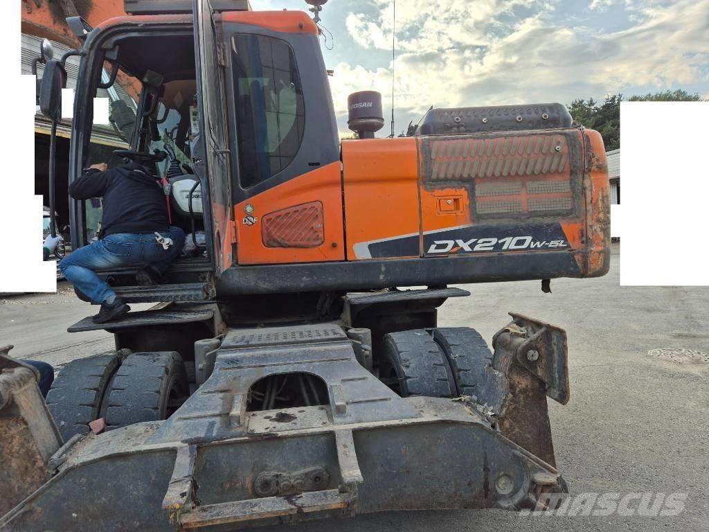 Doosan DX 210 W Hjulgravere