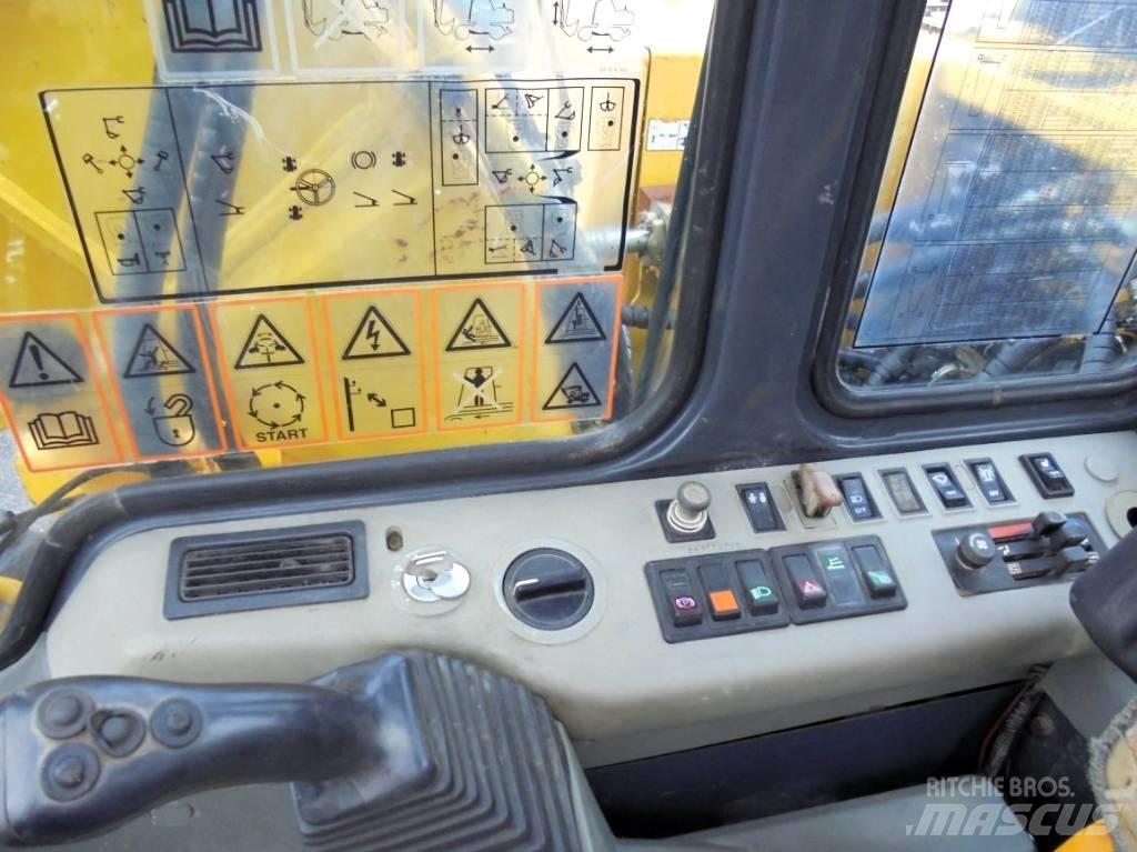 Komatsu PW 130ES-6K Hjulgravere