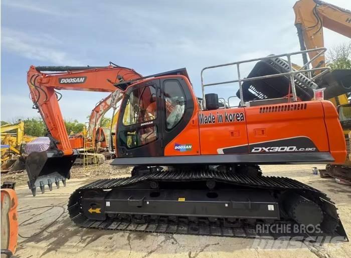 Doosan DX300LC-9C Beltegraver