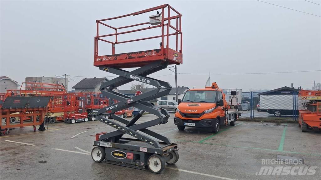 SkyJack SJIII3220 Sakselifter