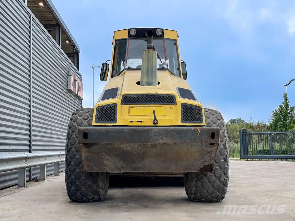 Bomag BW 213 DH-4 Valsetog