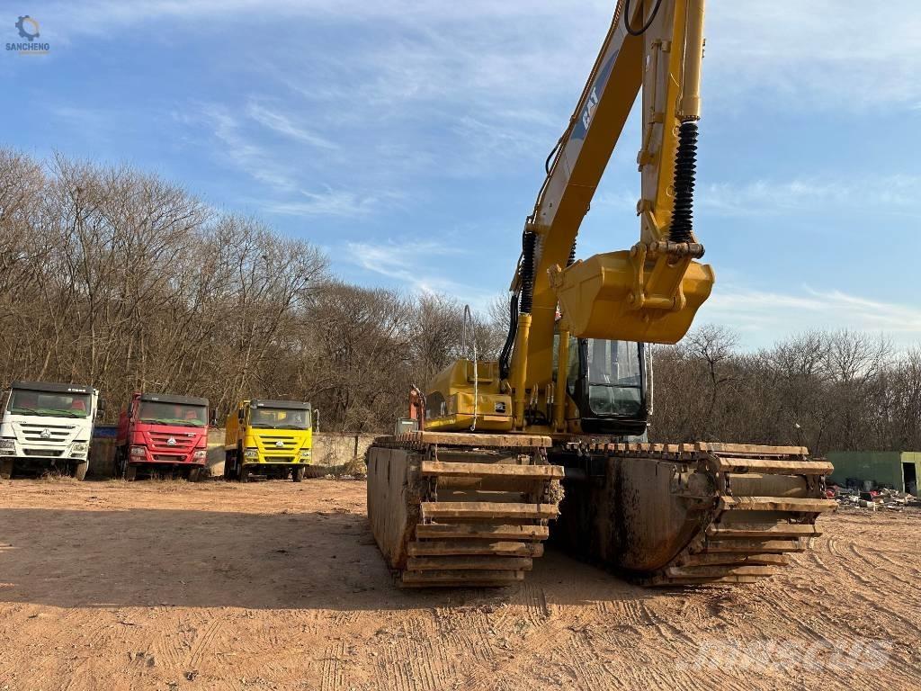 CAT 320CL Amfibiske Gravemaskiner