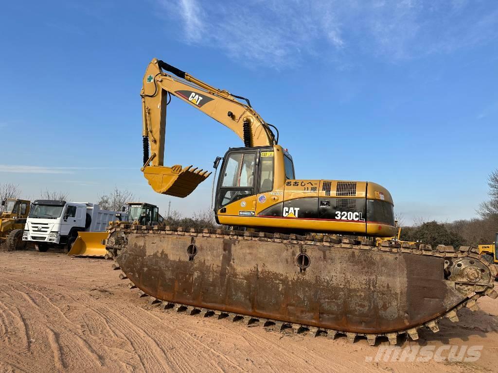 CAT 320CL Amfibiske Gravemaskiner