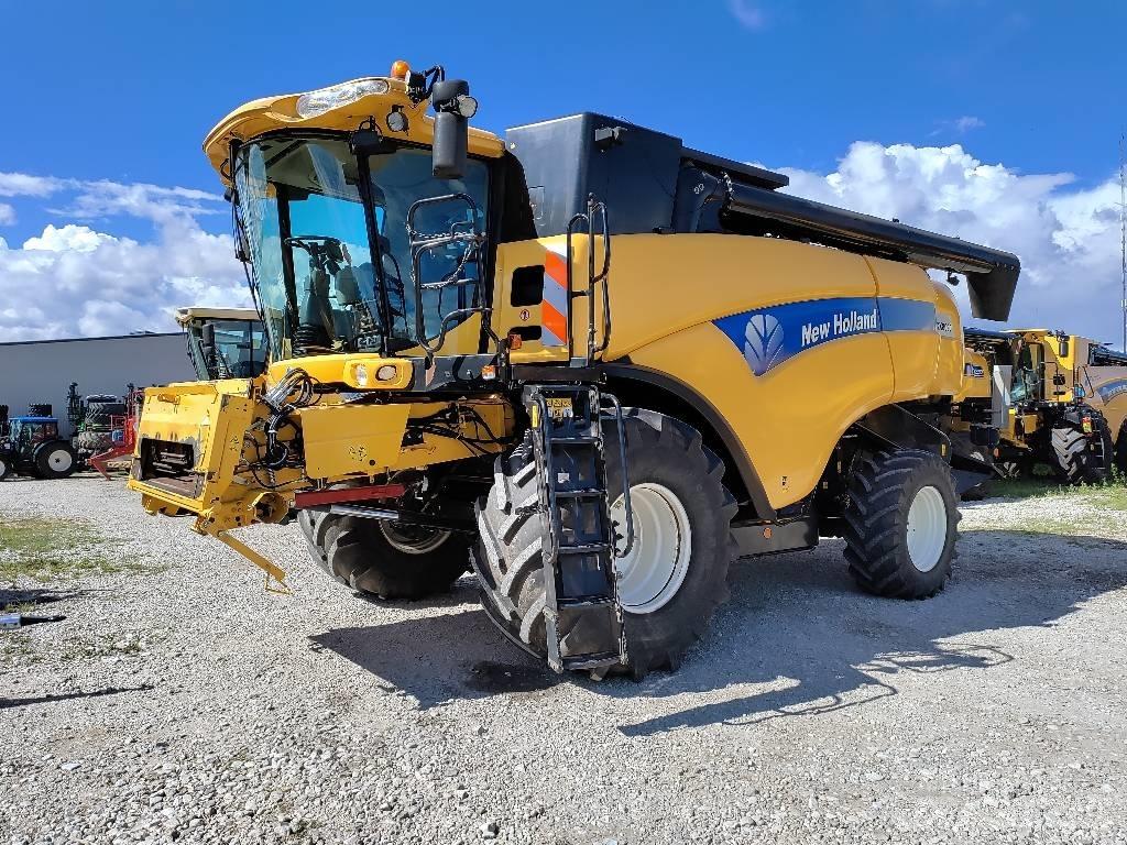 New Holland CX 8090 Skurtreskere