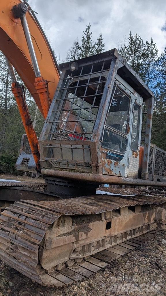Hitachi EX 200 Beltegraver