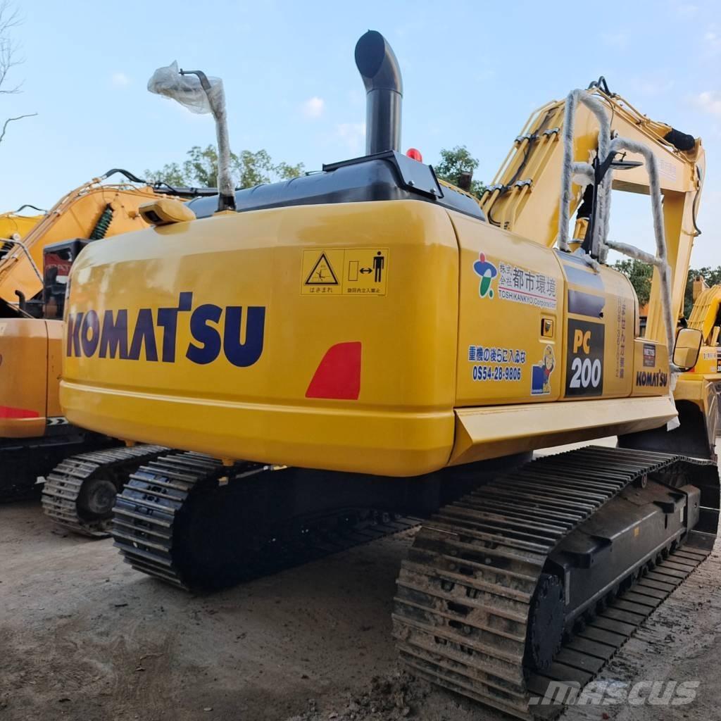 Komatsu PC 200-8 Beltegraver