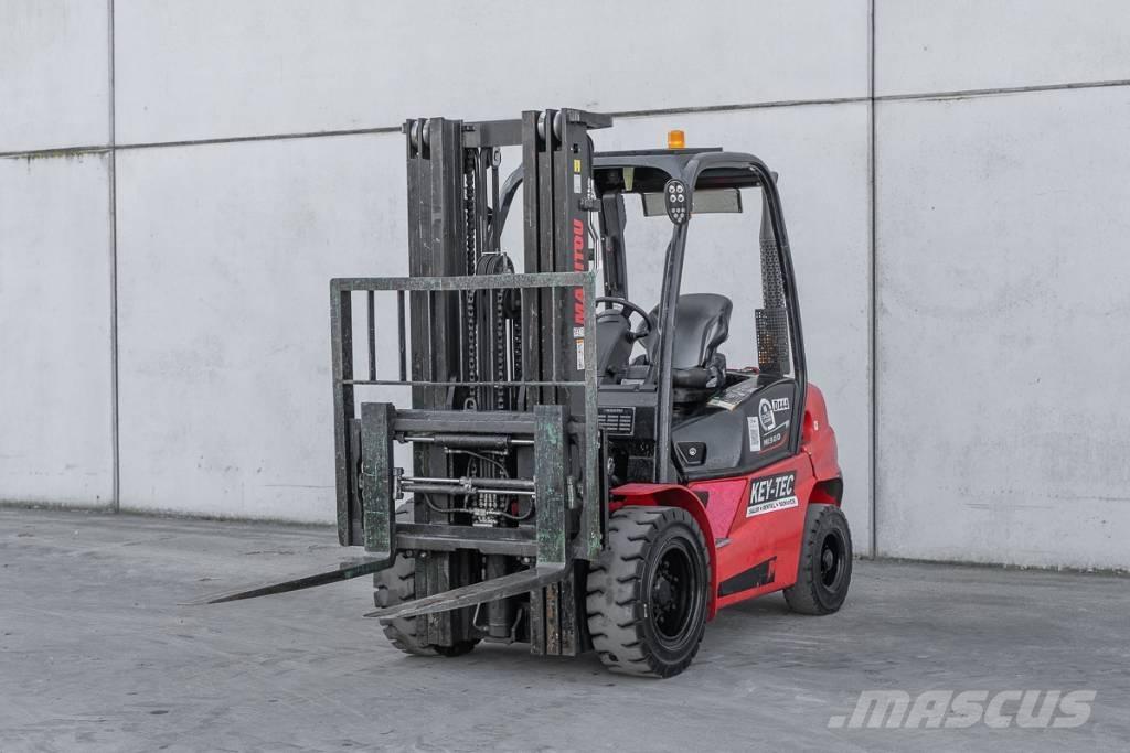 Manitou MI 30 D Diesel Trucker