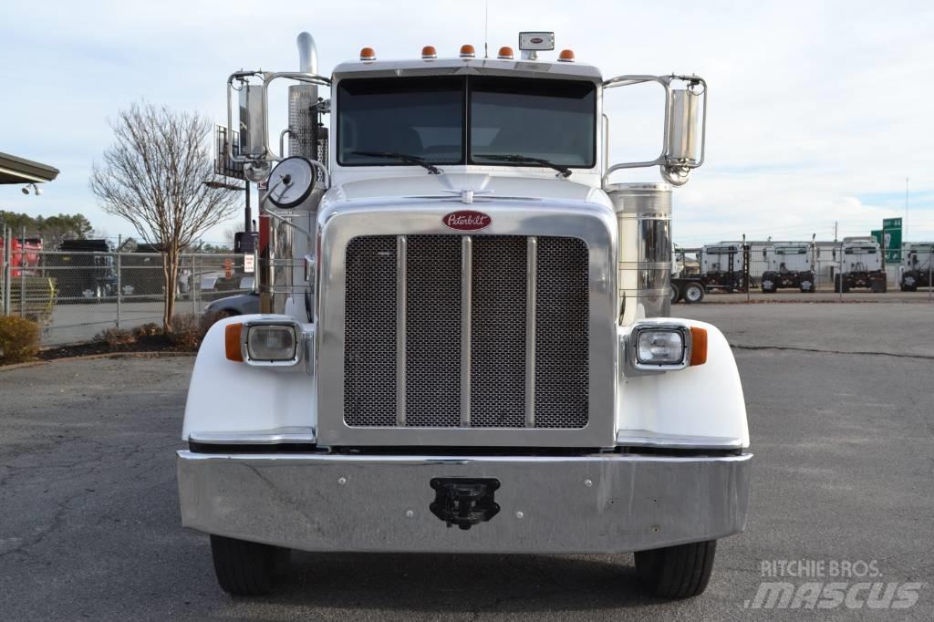 Peterbilt 367 Trekkvogner