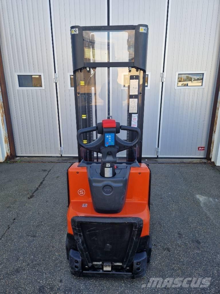 BT SWE 120 L.  57 tim Ledestablere