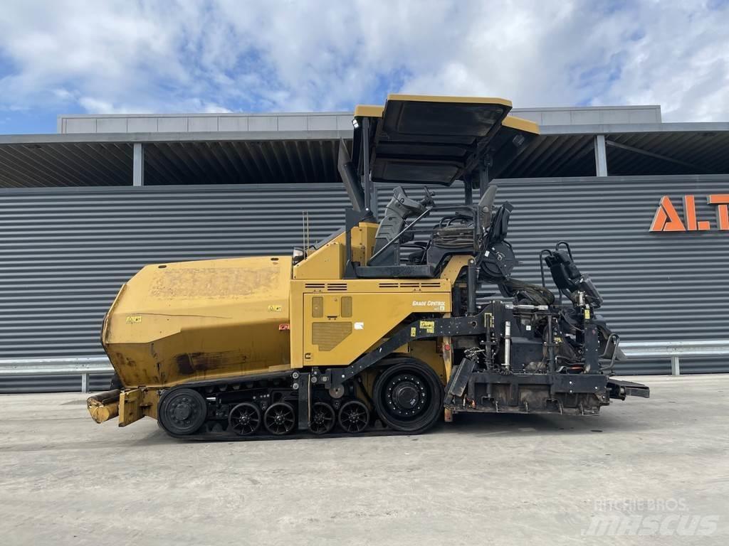 CAT AP555F Asfaltutleggere