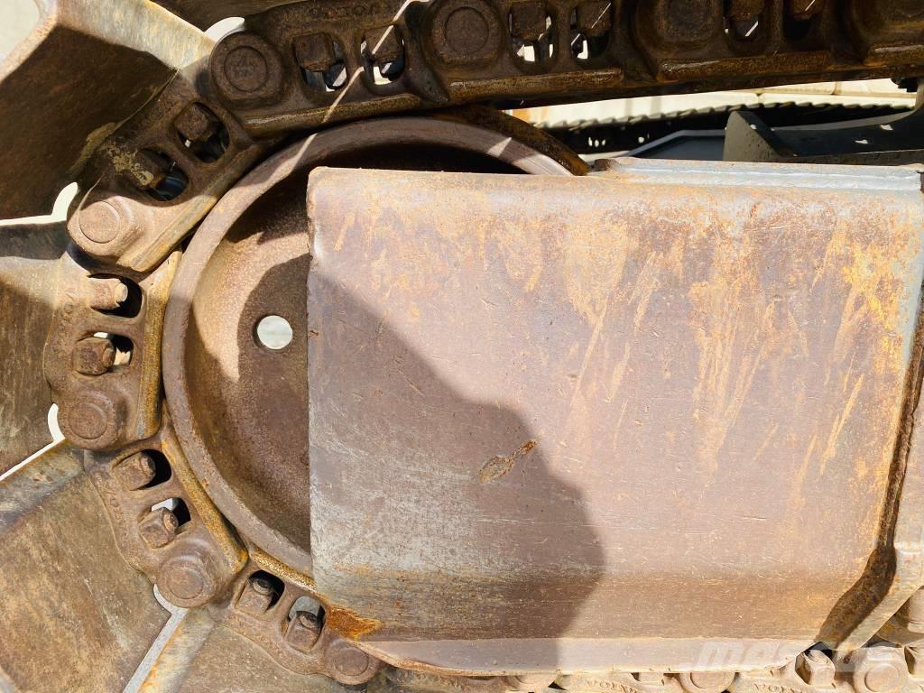 Volvo EC 250 D N L Beltegraver