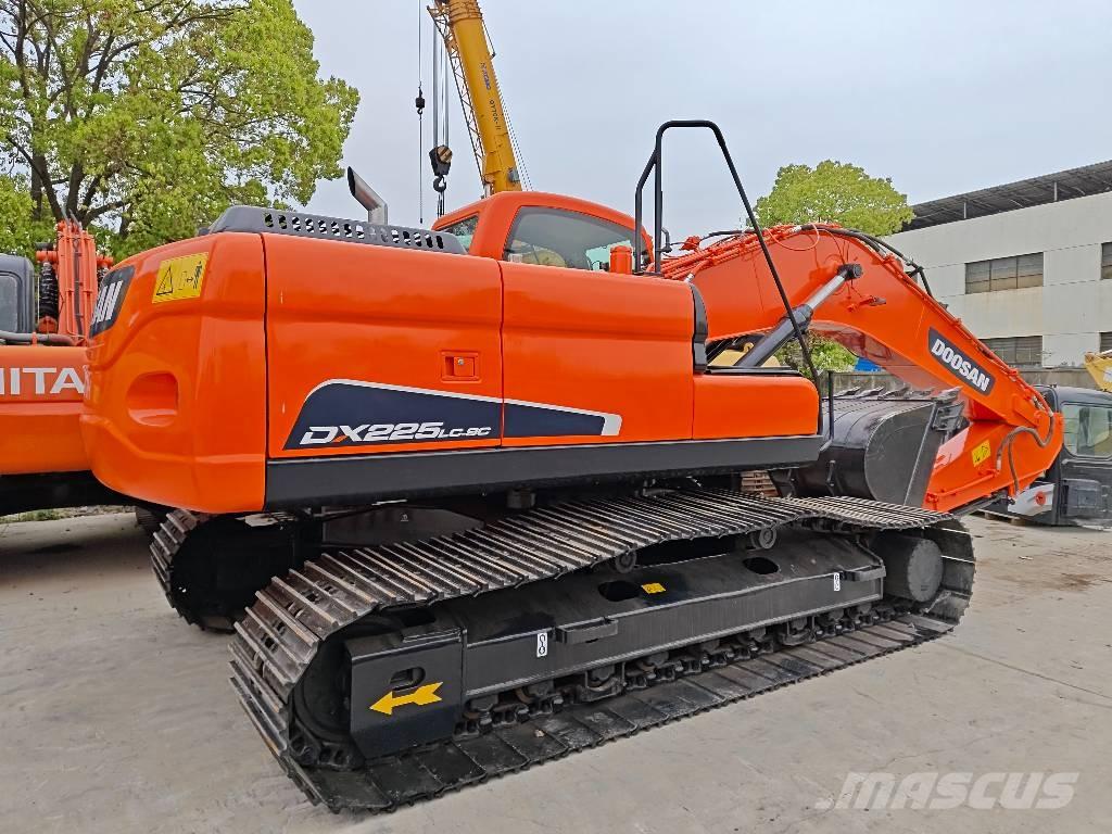 Doosan DX 225 LC Beltegraver