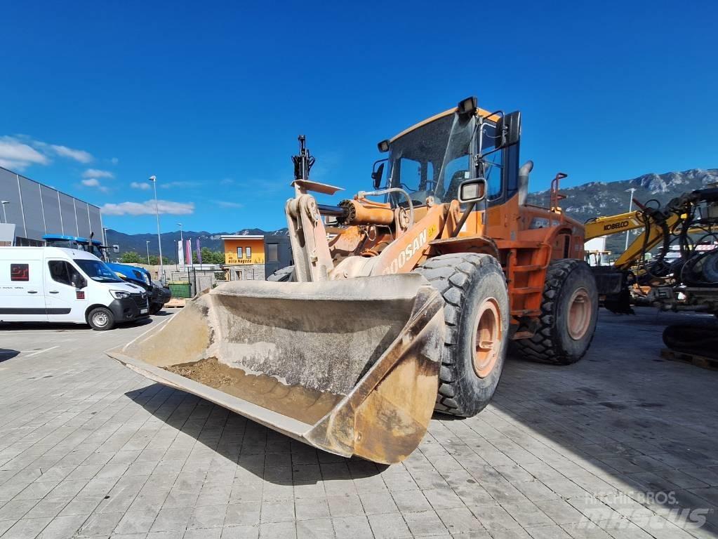Doosan DL 300 Hjullastere