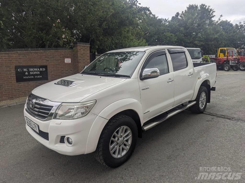 Toyota Hilux Pickup/planbiler
