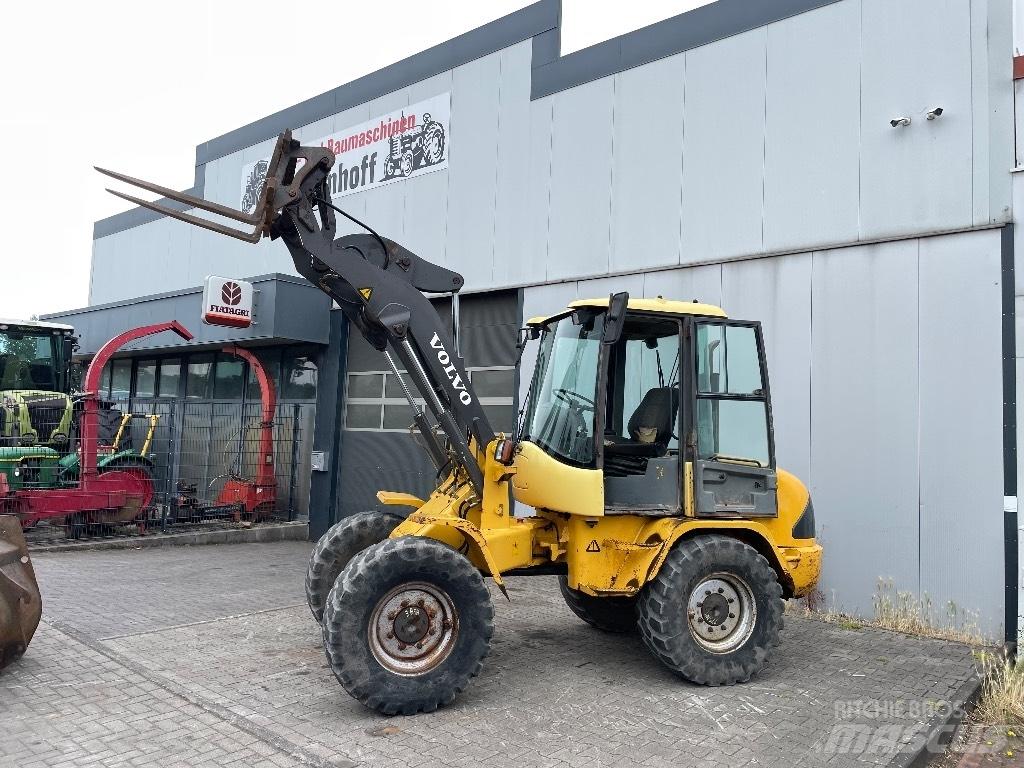 Volvo L 30 B Hjullastere