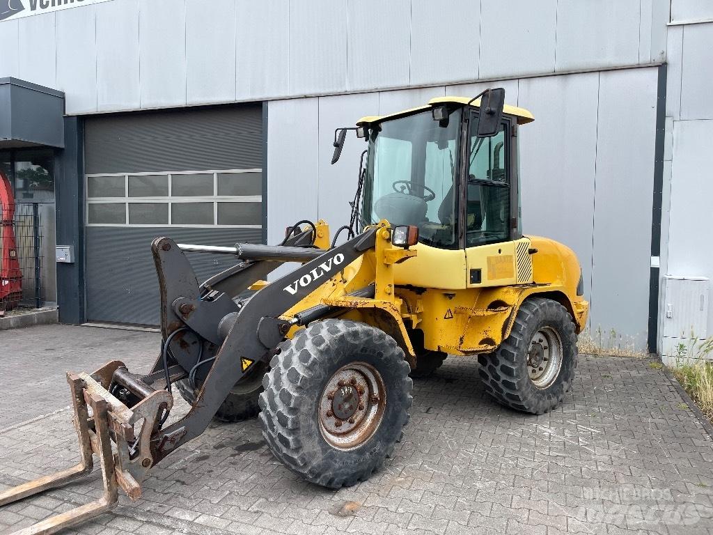 Volvo L 30 B Hjullastere