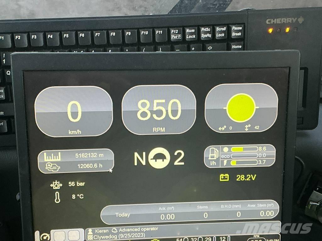 Komatsu 901 TX Hogstmaskiner