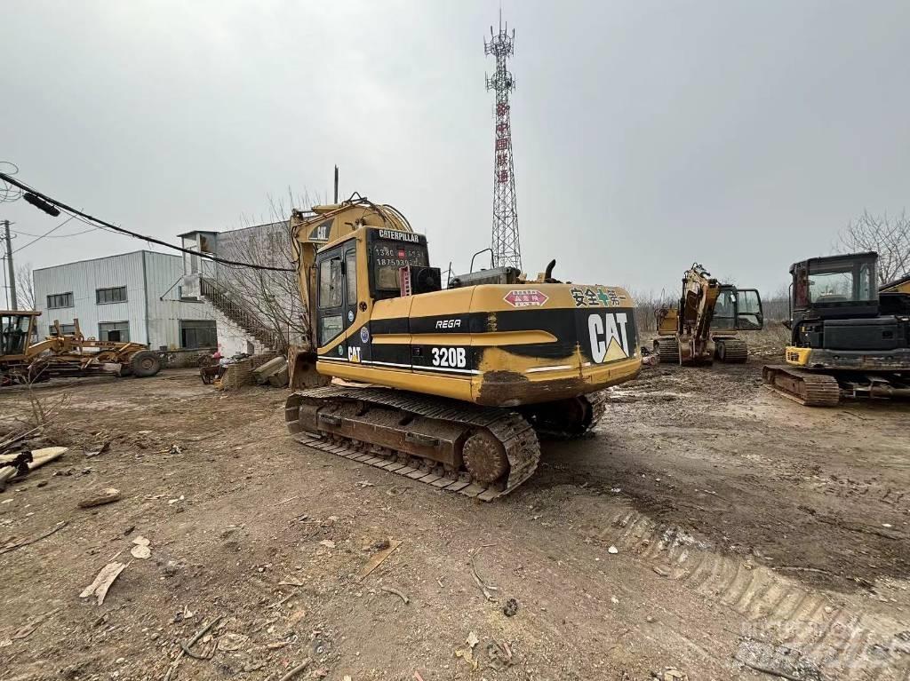 CAT 320 B L Beltegraver