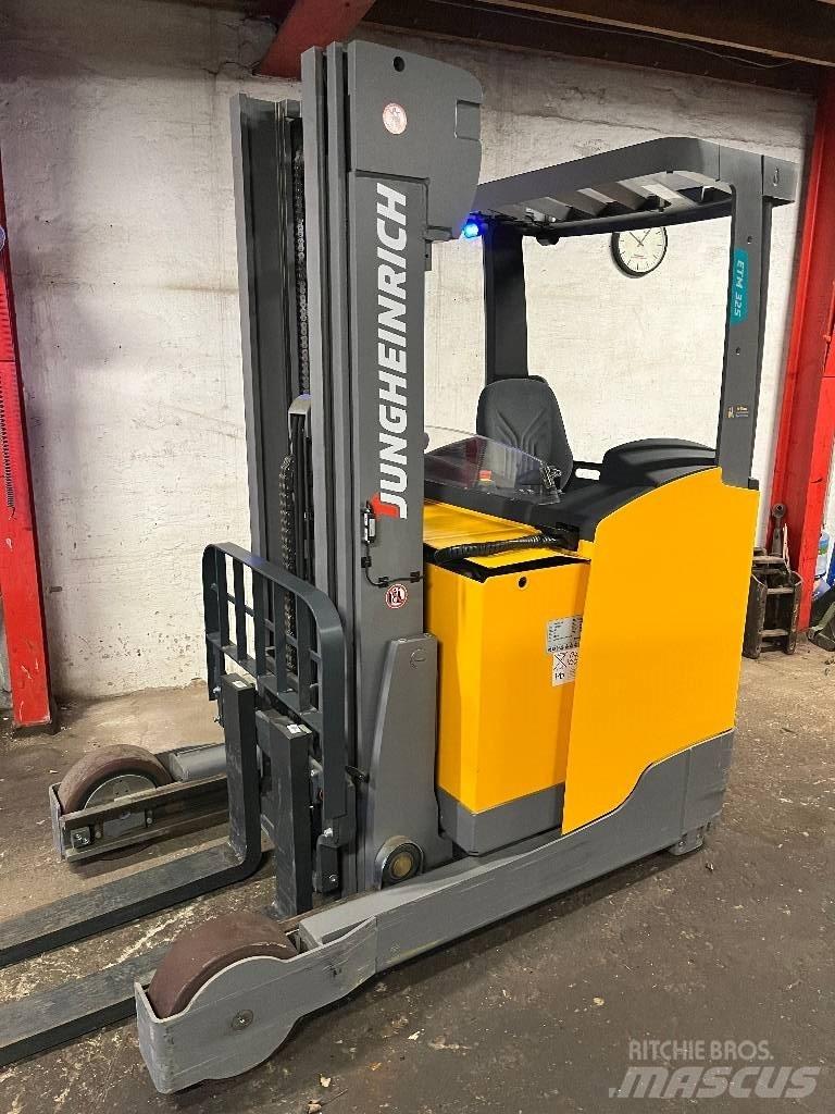 Jungheinrich ETM 325 Skyvemasttruck