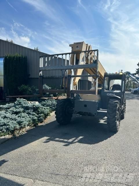 GEHL RS 6-42 Terrenggående gaffeltruck
