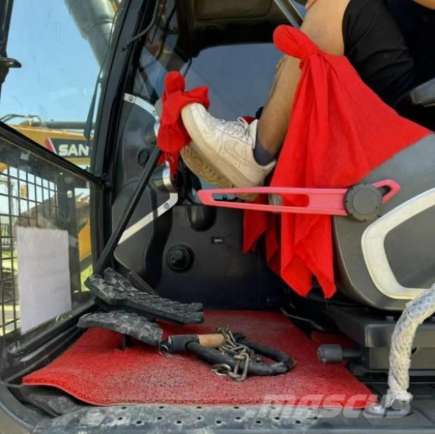 Hyundai R220LC-9S Beltegraver