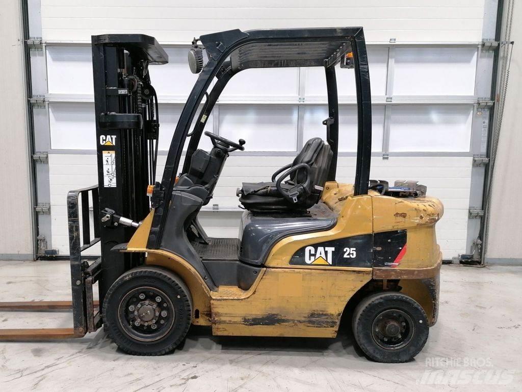 CAT GP25N Propan trucker