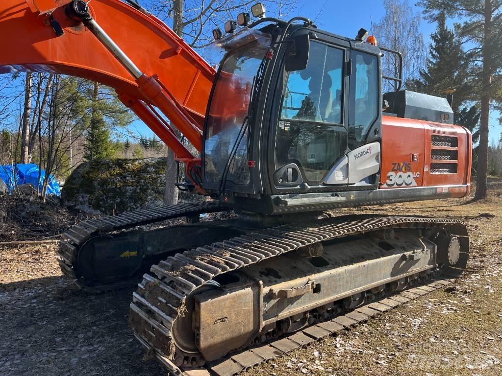 Hitachi ZX 300 LC-6 Beltegraver