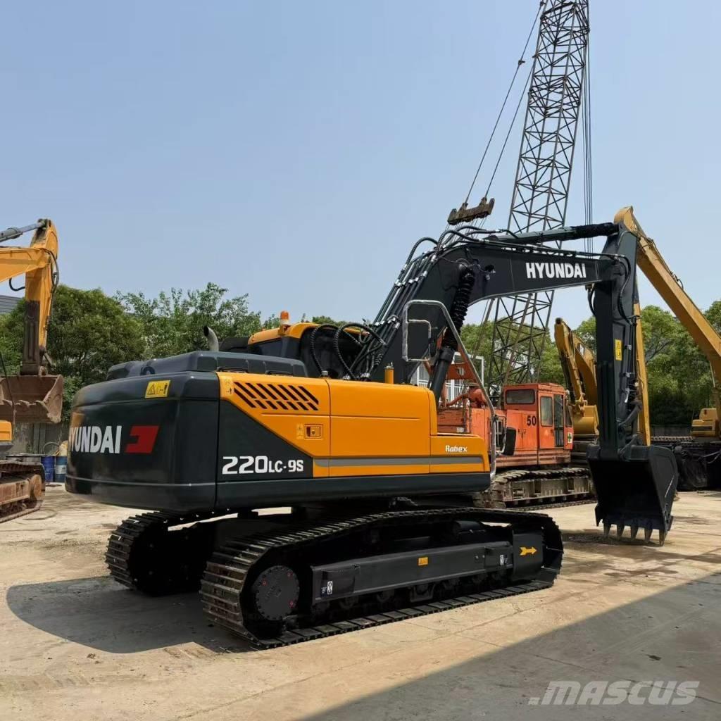 Hyundai R220LC-9S Midigravere 7 - 12t