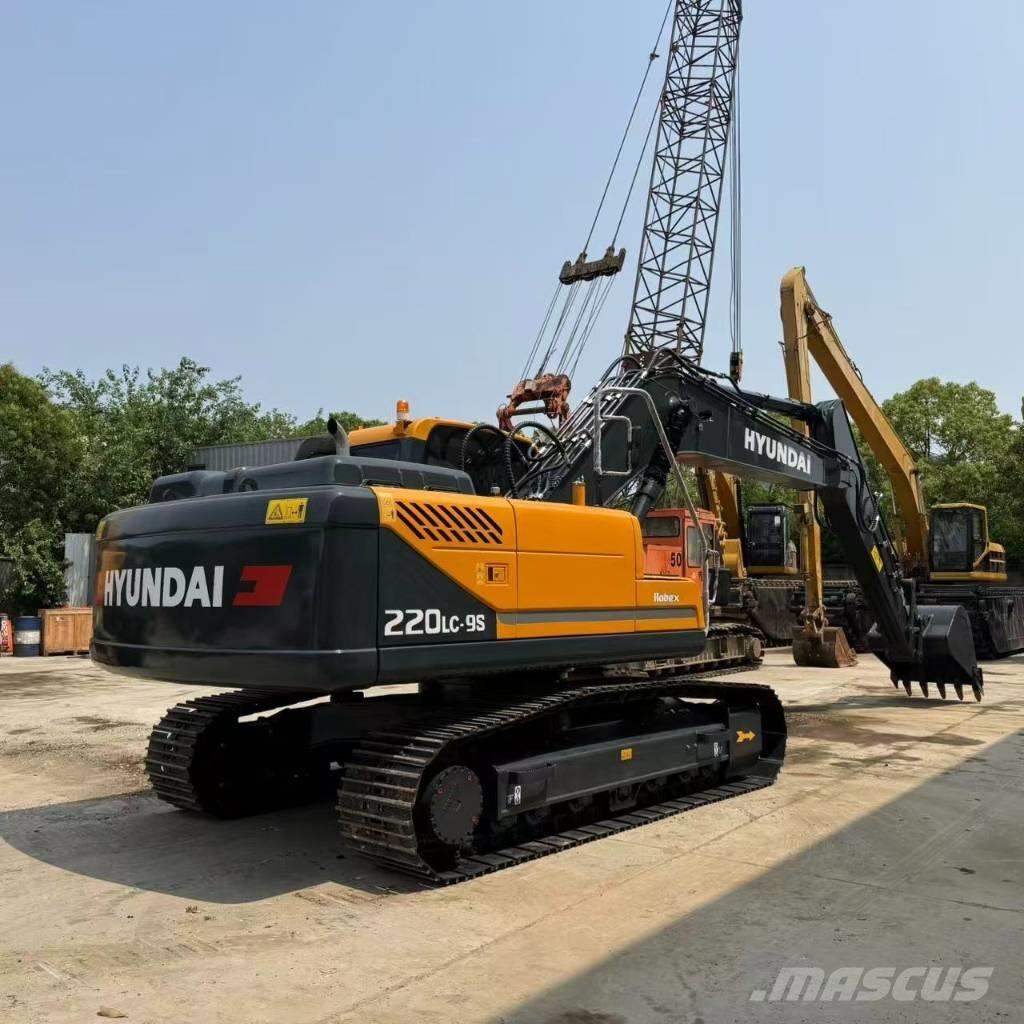 Hyundai R220LC-9S Midigravere 7 - 12t