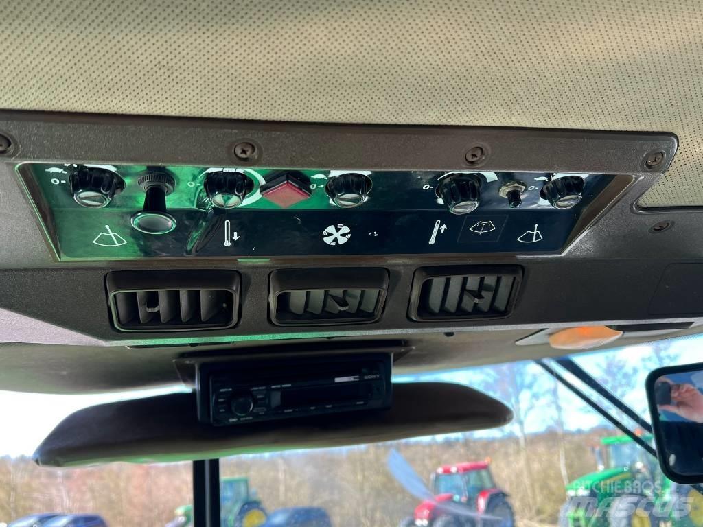 John Deere 4755 Traktorer