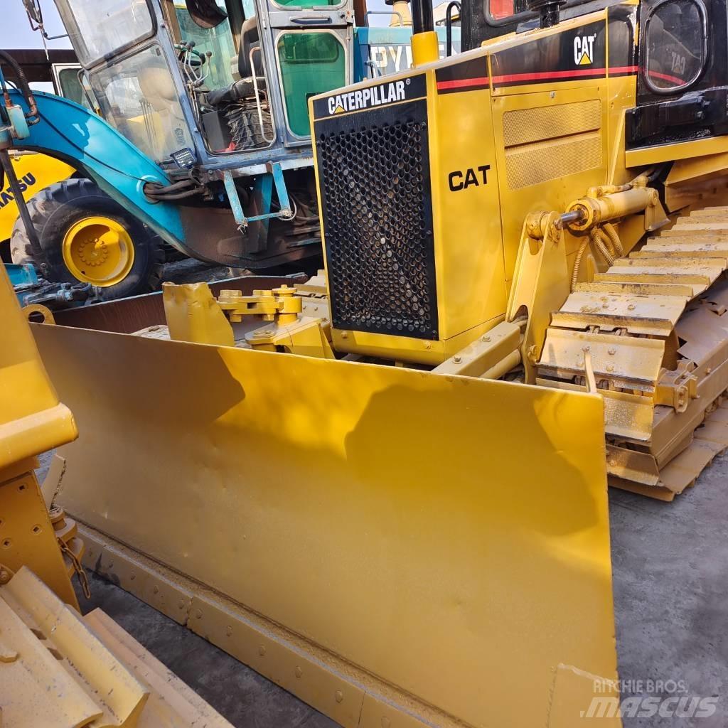 CAT D 4 C Dozere Beltegående